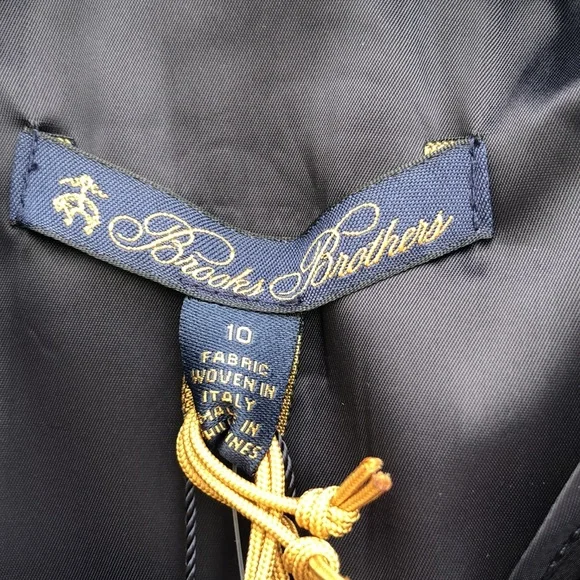 Brooks Brothers - Picture 5 of 16